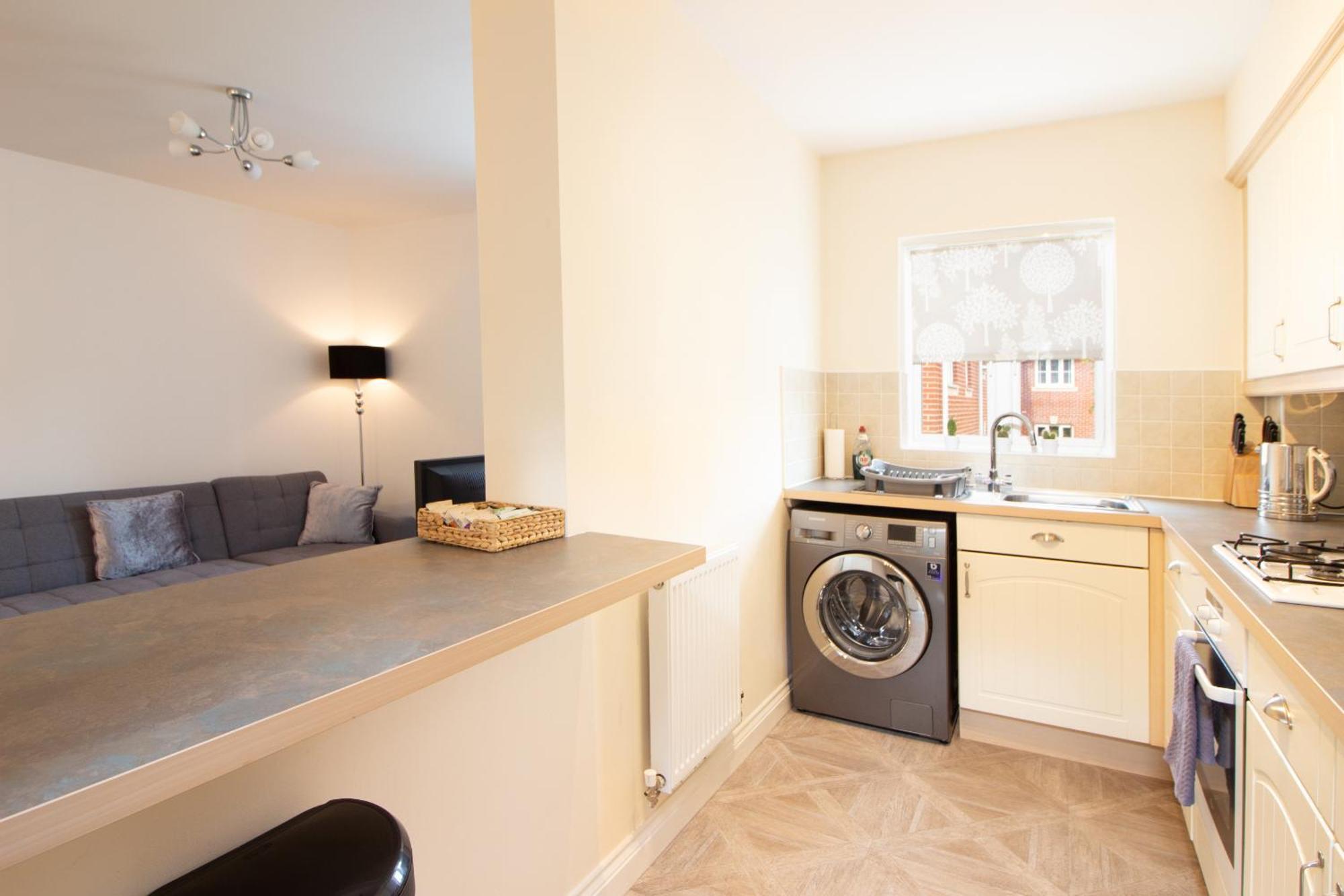 Apartment Heraldry - Superb 2 Bed Coach House With Free Parking And Wifi